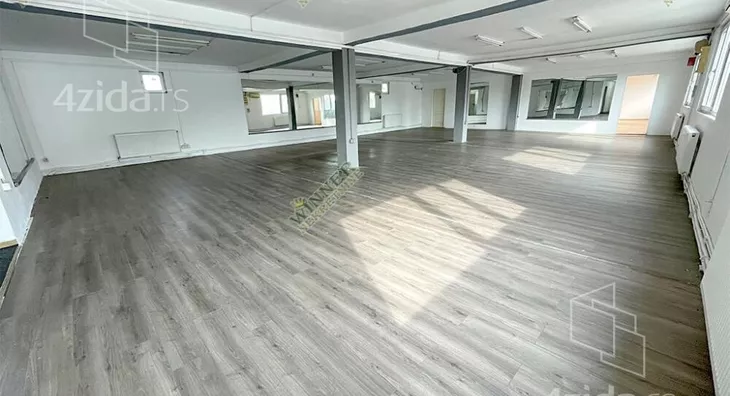 Poslovni prostor | 4zida