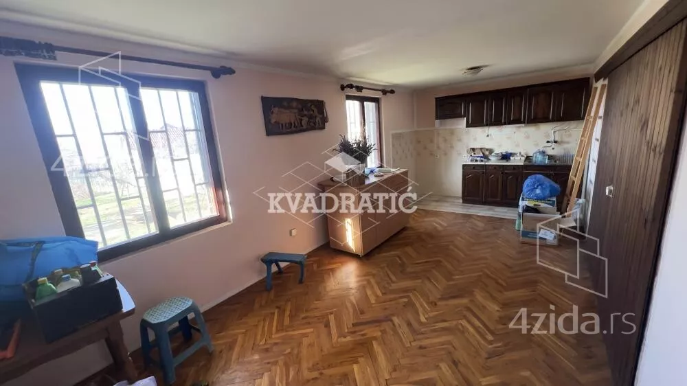 4-etažna kuća | 4zida