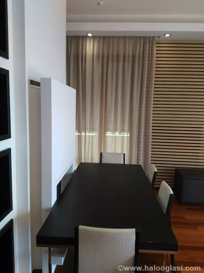 Flore Sends | 4zida.rs