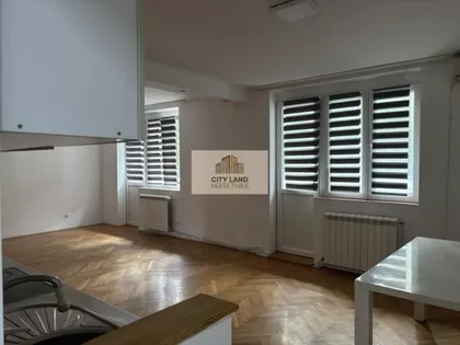 Crveni Krst Vračar | 4zida.rs