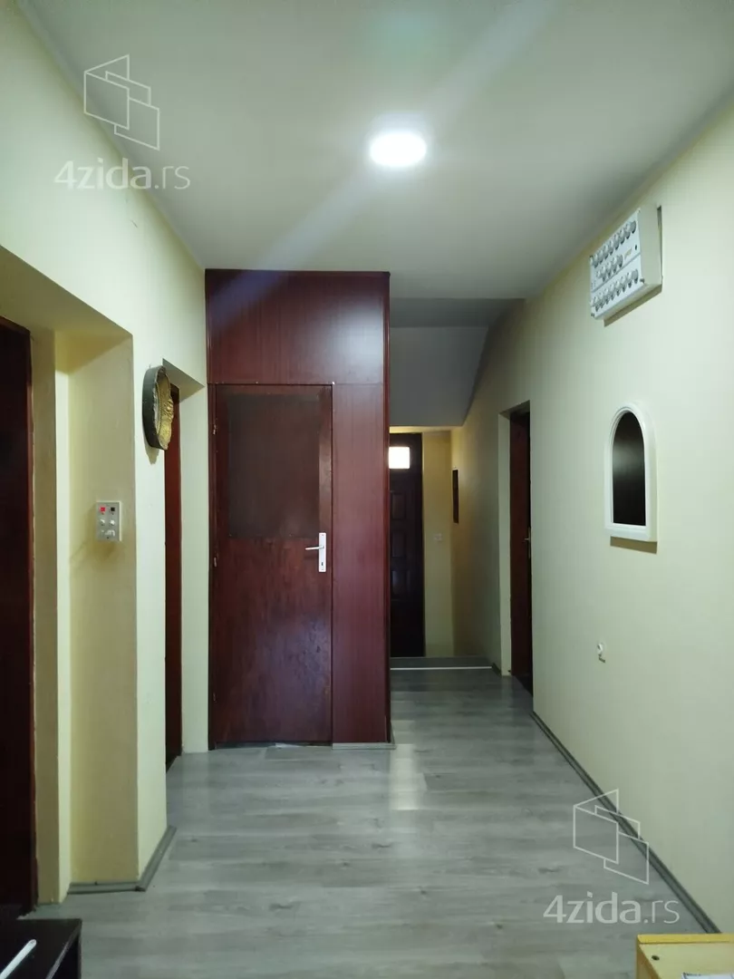 3-etažna kuća | 4zida