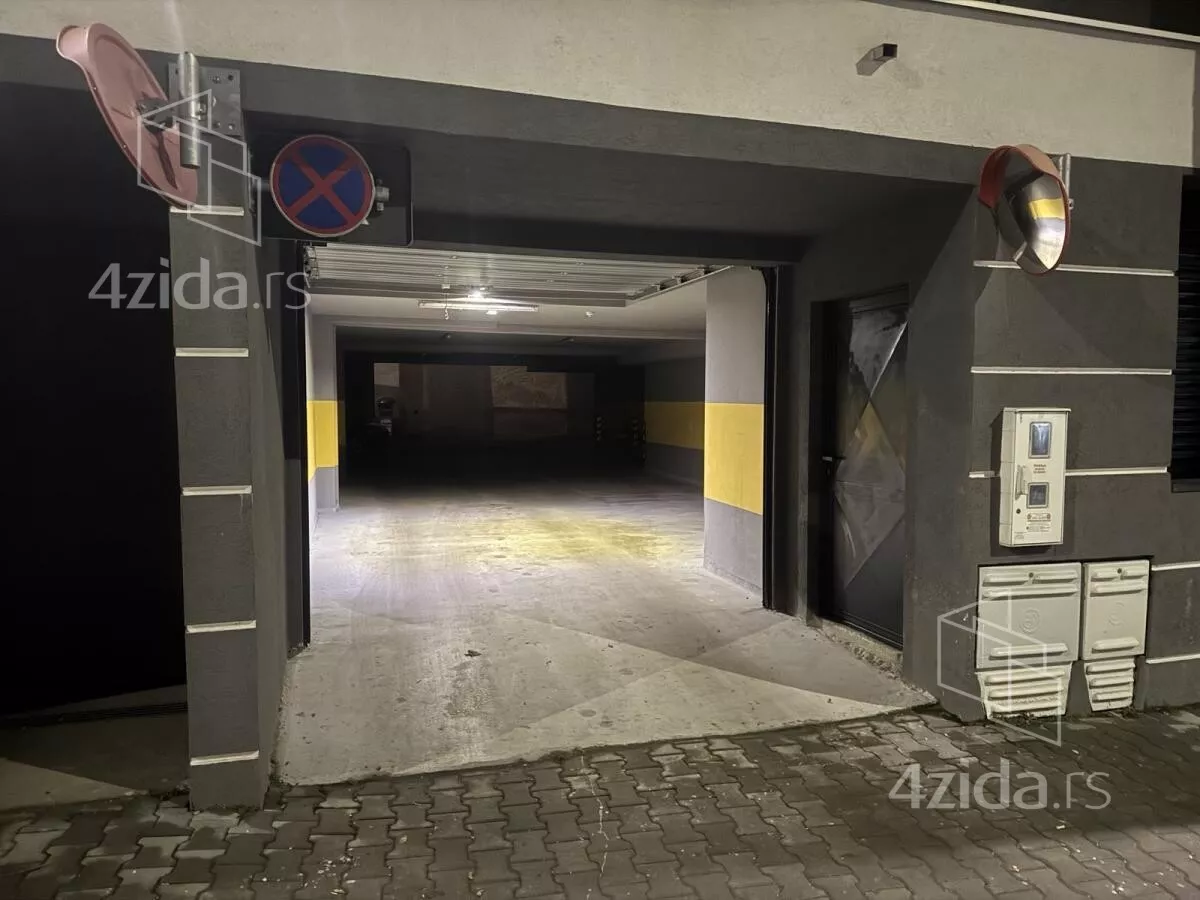 Garaža/Parking | 4zida