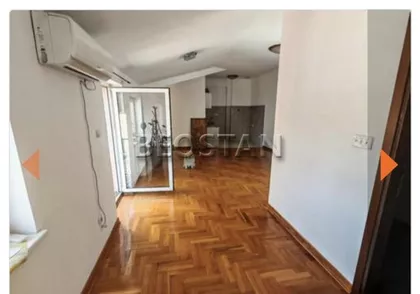 Veliki trg | 4zida.rs