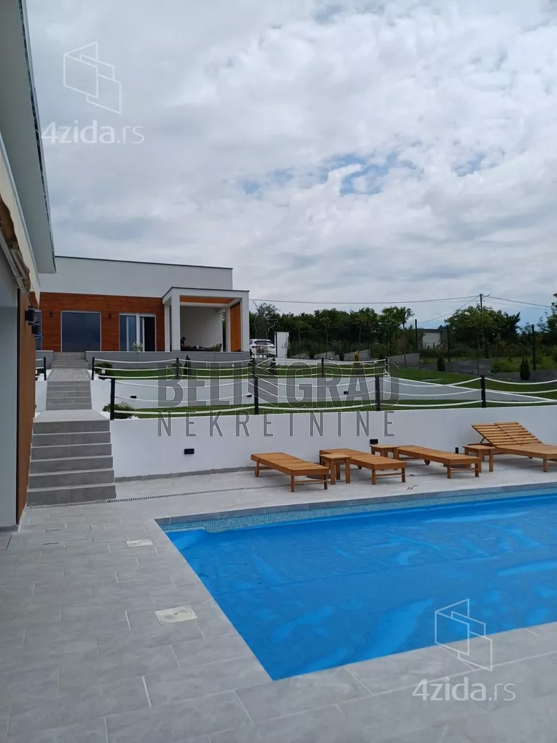Kuća | 4zida