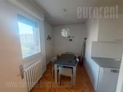 STARI MERKATOR | 4zida.rs