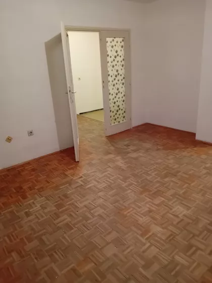 16. oktobra | 4zida.rs