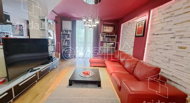 Petosoban stan | 4zida