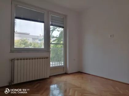 Žarka Zrenjanina 2 | 4zida.rs