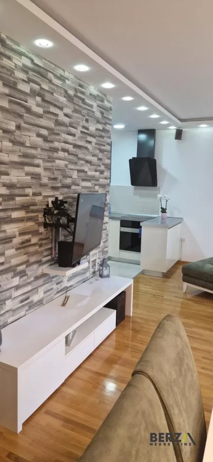 Socijalno | 4zida.rs