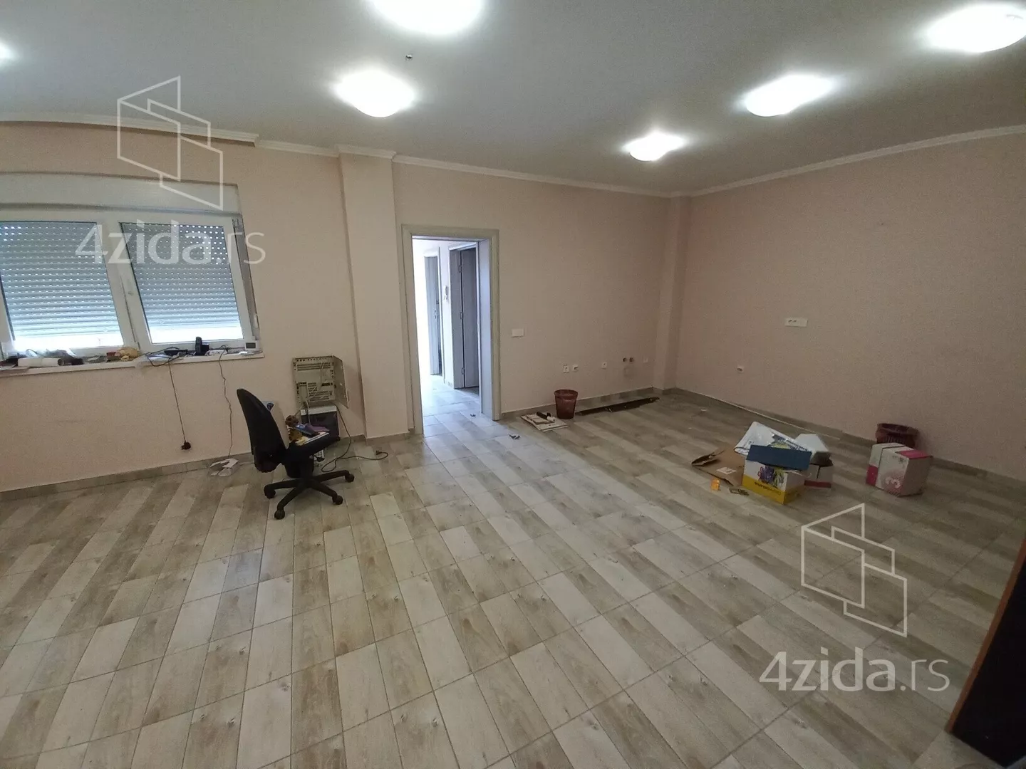 Poslovni prostor | 4zida