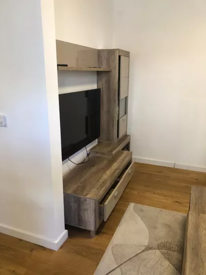 Crveni Krst Zvezdara | 4zida.rs