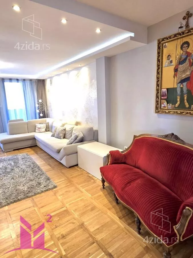 Četvorosoban stan | 4zida