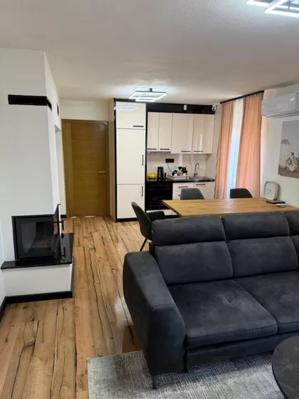 Godominska 7 | 4zida.rs