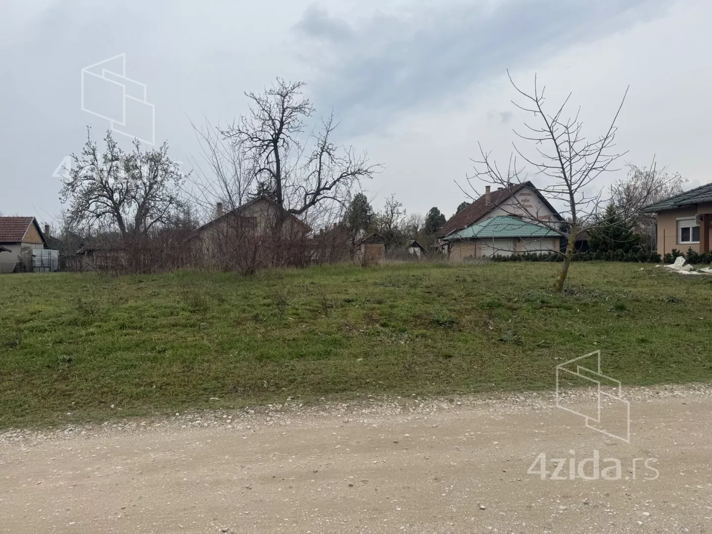 Građevinsko zemljište | 4zida