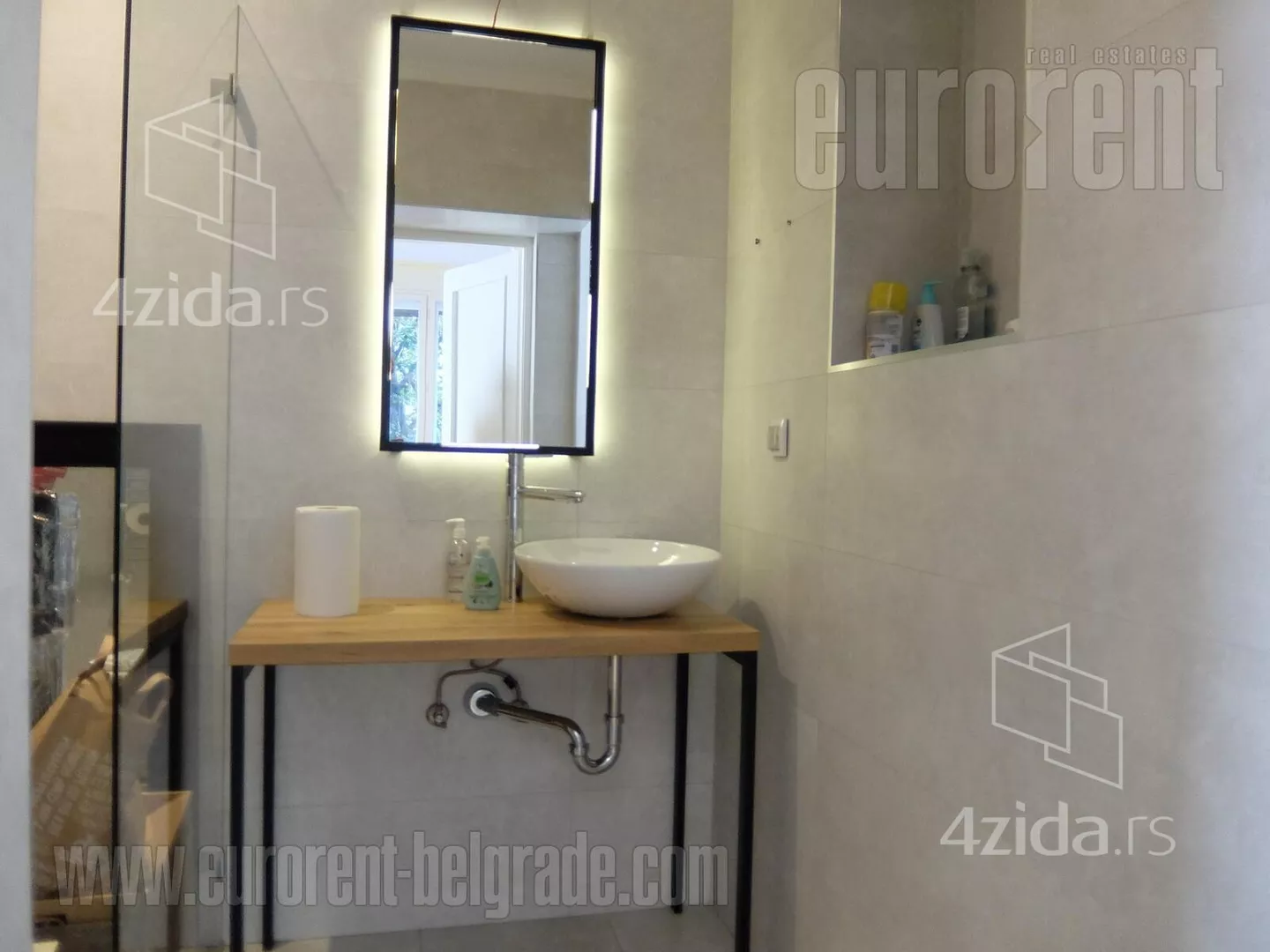 Poslovni prostor | 4zida