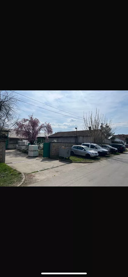 Jugović 28 | 4zida.rs