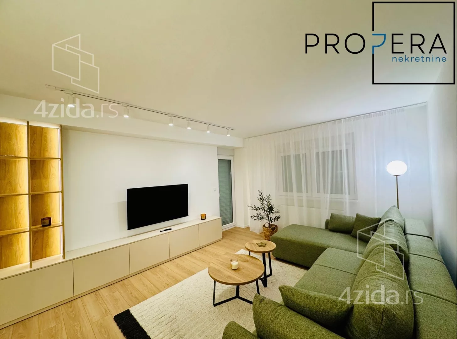 Jednoiposoban stan | 4zida