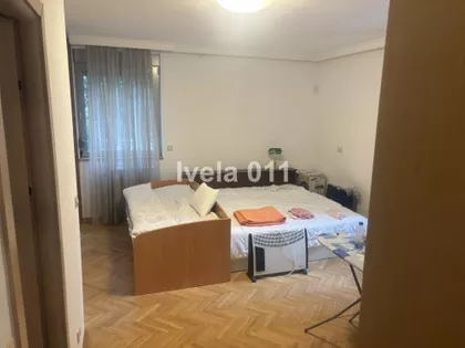 Kapetana Zavišića | 4zida.rs