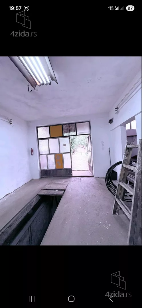 Garaža | 4zida