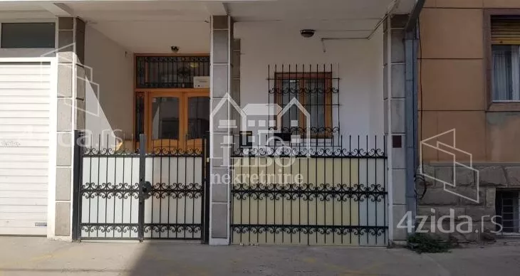 4-etažna kuća | 4zida