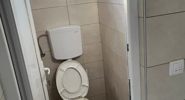 Poslovna zgrada | 4zida