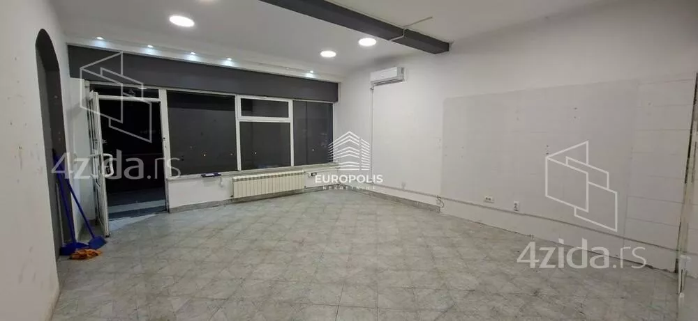 Poslovni prostor | 4zida