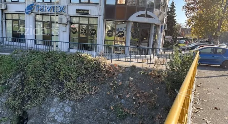 Poslovni prostor | 4zida