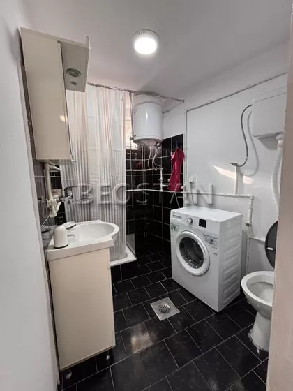 Cara Dušana | 4zida.rs