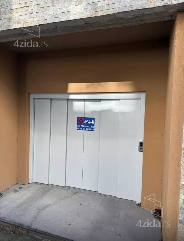 Garaža | 4zida