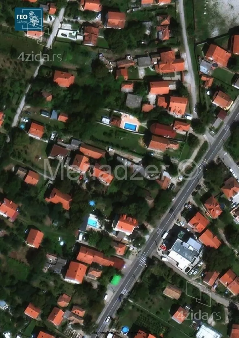 Plac | 4zida