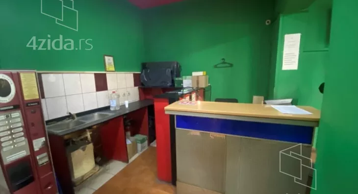 Poslovni prostor | 4zida