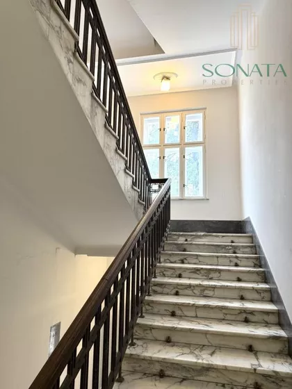 Vukov Spomenik | 4zida.rs