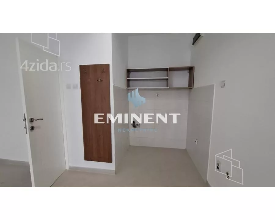 Lokal | 4zida