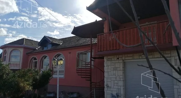 Kuća | 4zida