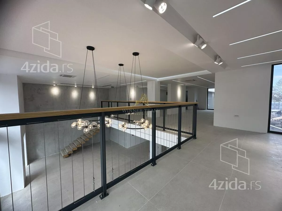 Lokal | 4zida
