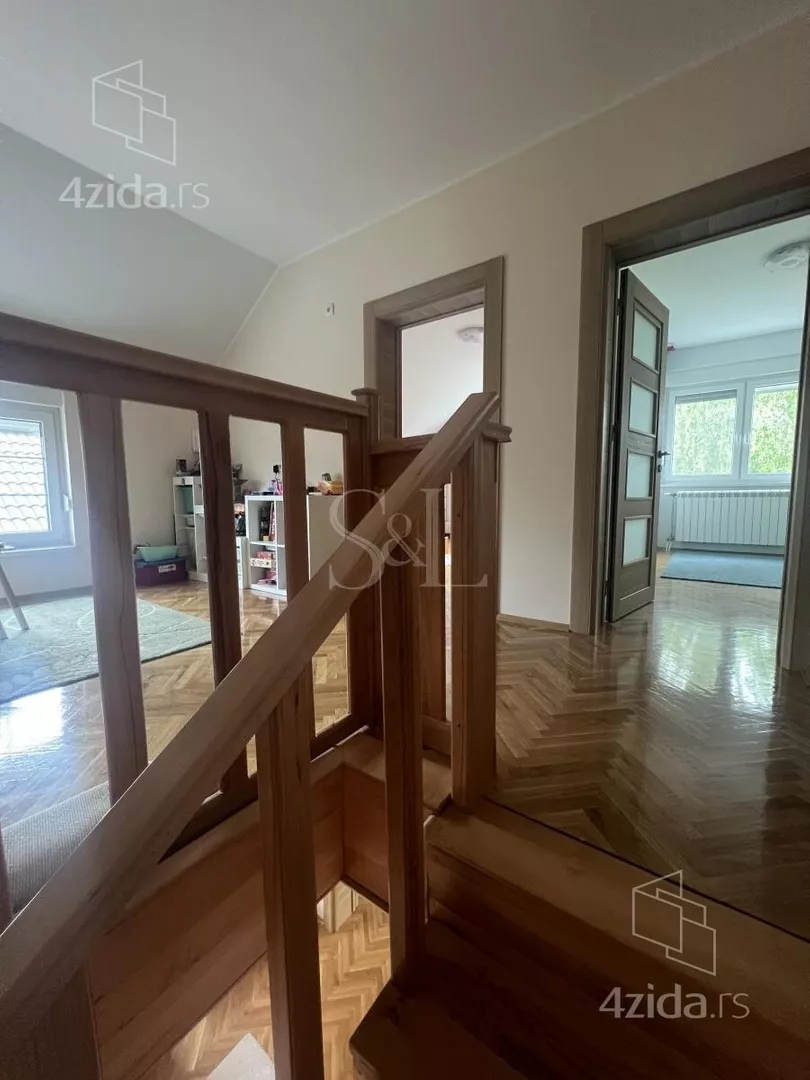 Kuća | 4zida
