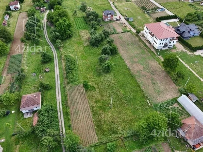 Plac | 4zida