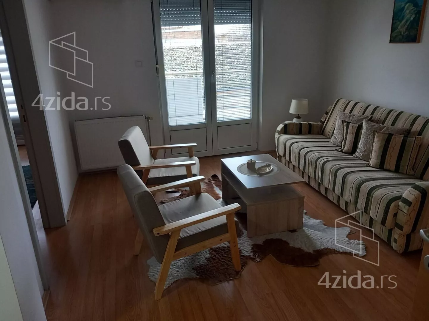 Jednoiposoban stan | 4zida