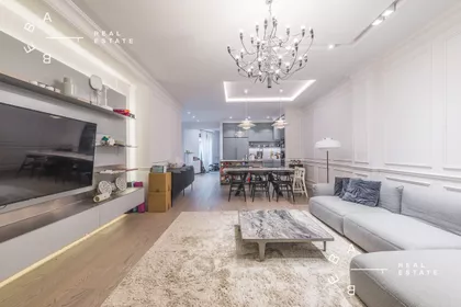 Mome Kapora | 4zida.rs