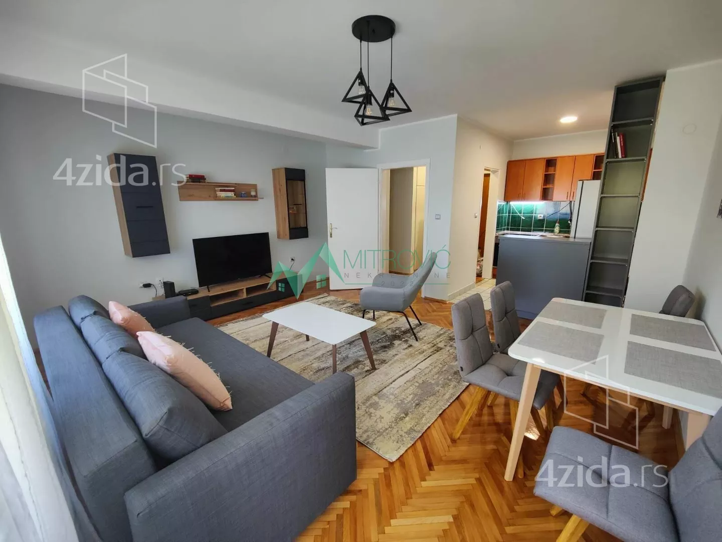 Jednoiposoban stan | 4zida