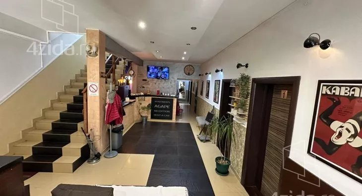 Poslovna zgrada | 4zida