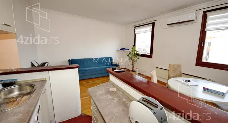 Petosoban stan | 4zida