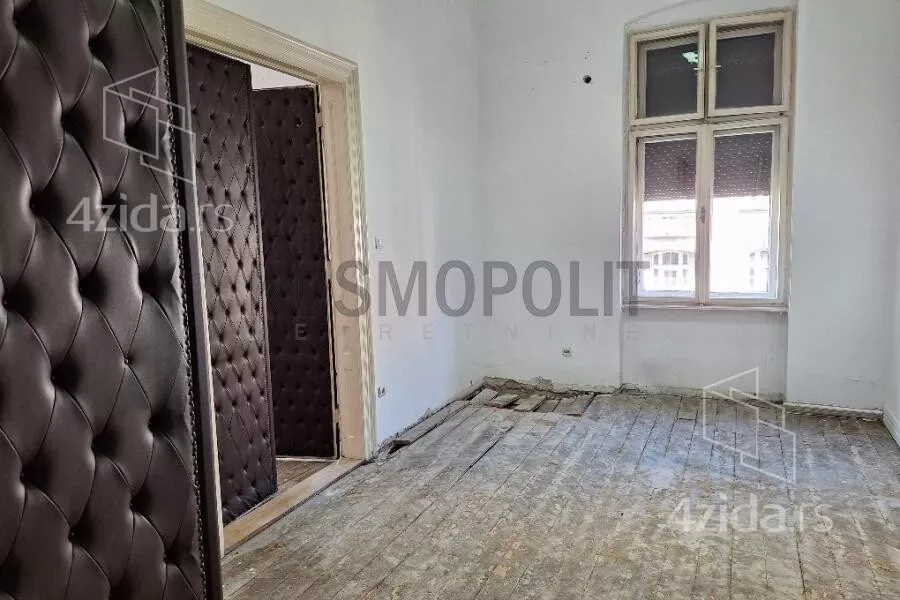 Šestosoban stan | 4zida