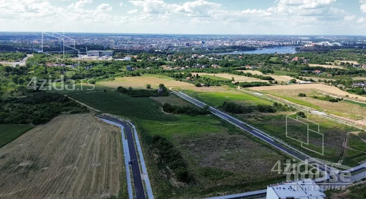 Plac | 4zida