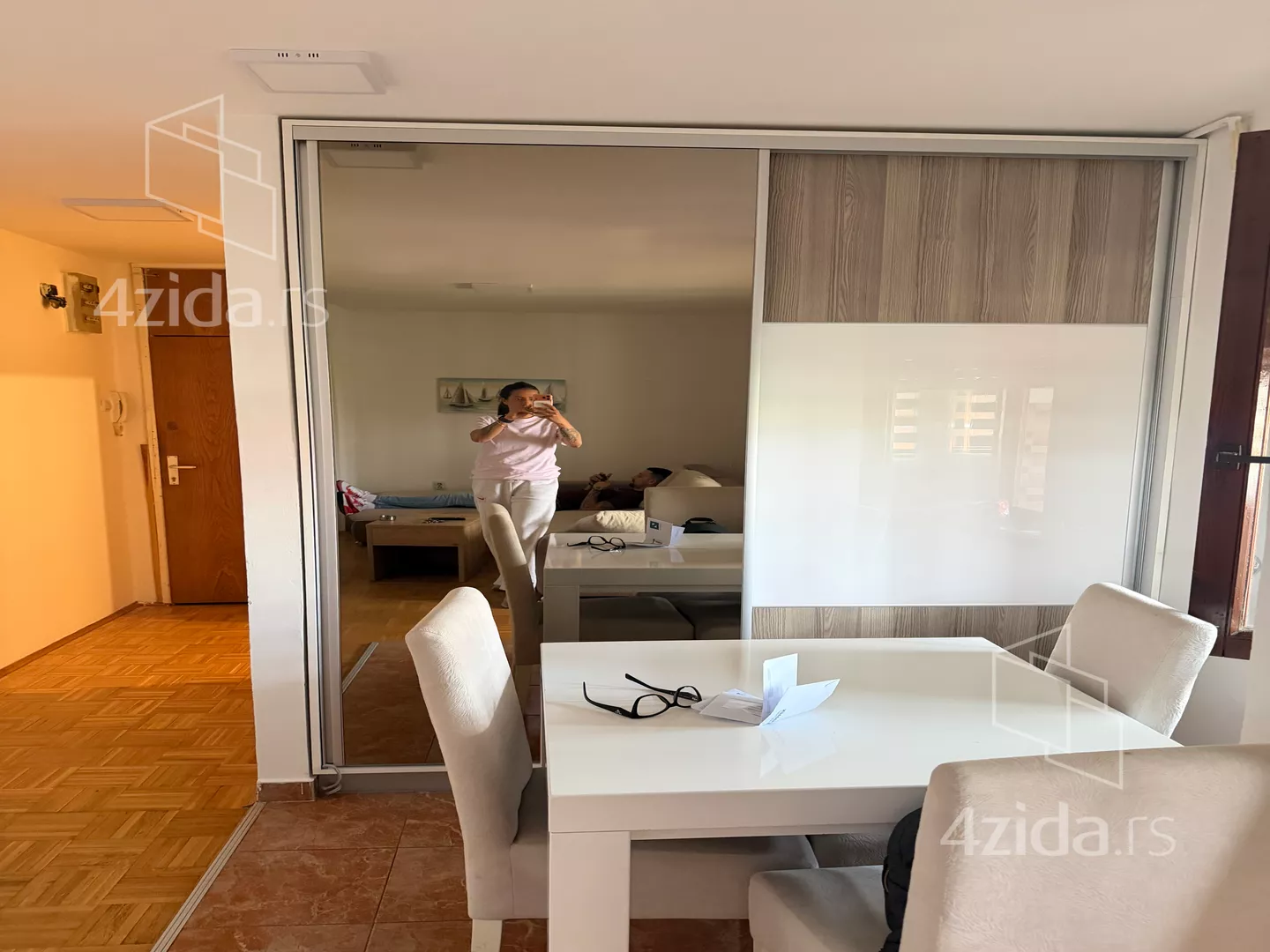 Garsonjera | 4zida