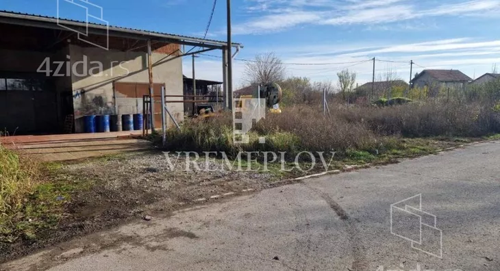 Poslovna zgrada | 4zida