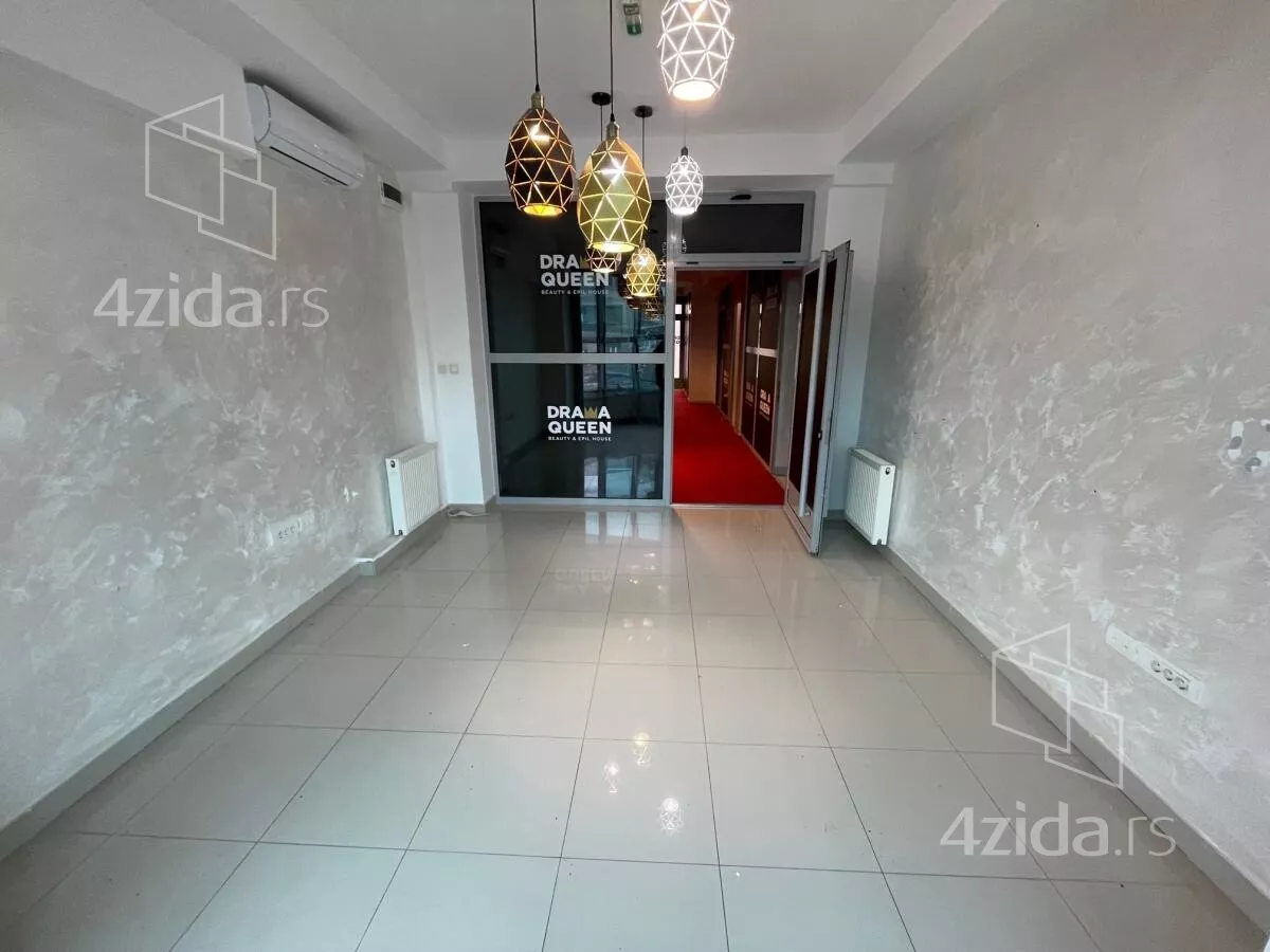 Poslovni prostor | 4zida