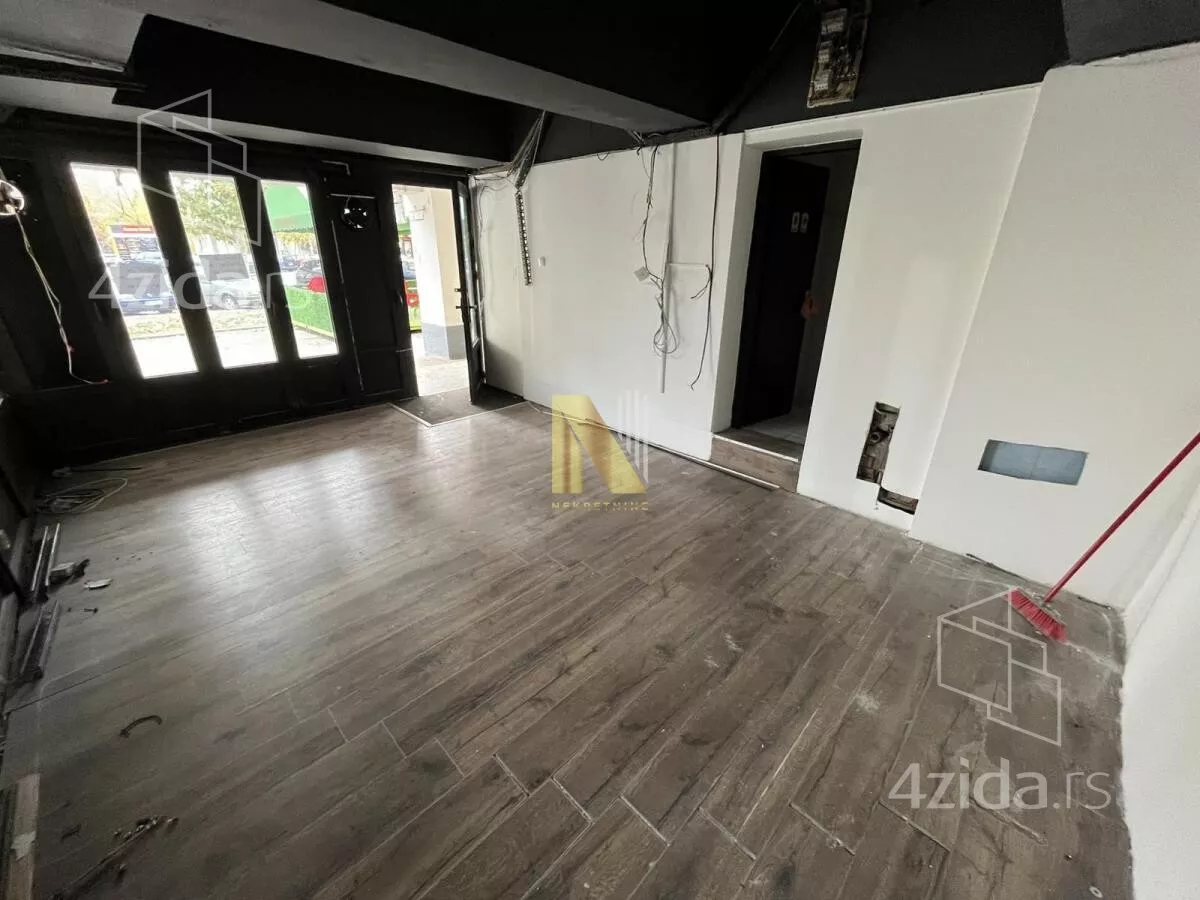Poslovni prostor | 4zida