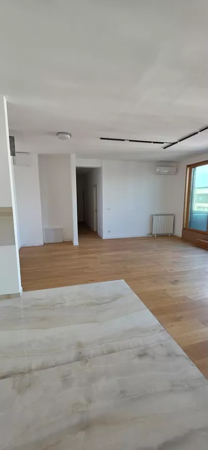 Tadije Sondermajera | 4zida.rs