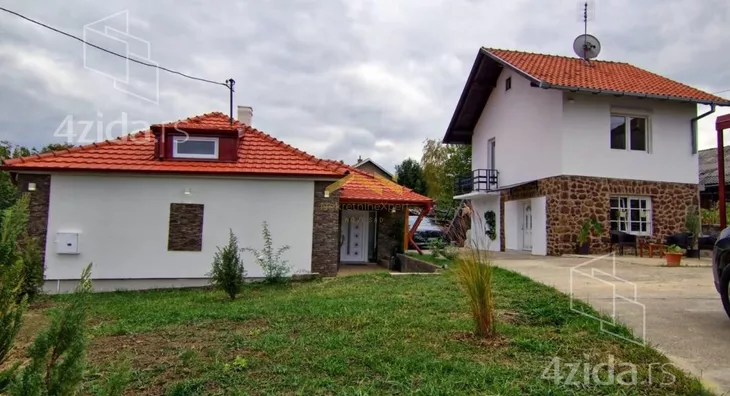 Kuća | 4zida